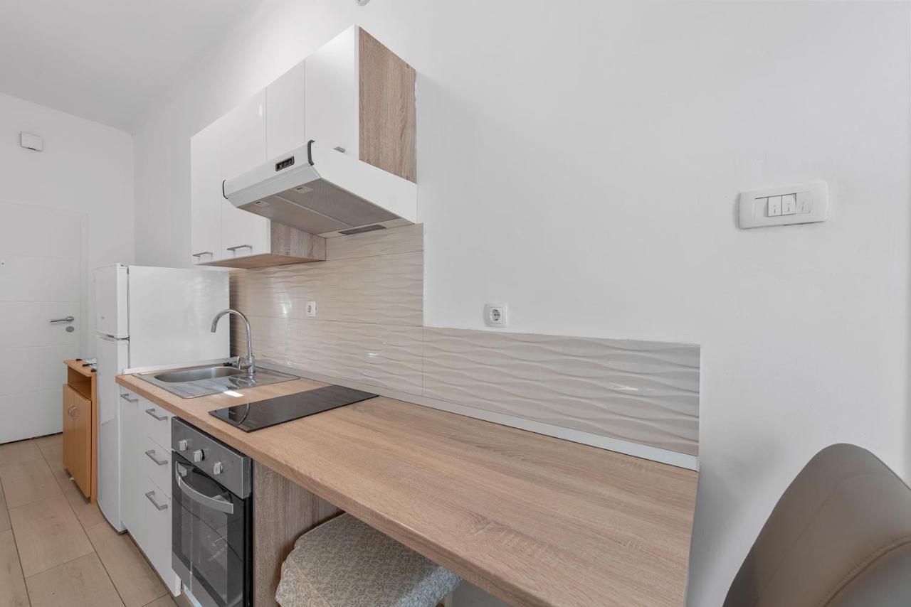 Little Flower City Studio 5 - Rijeka Rent Экстерьер фото