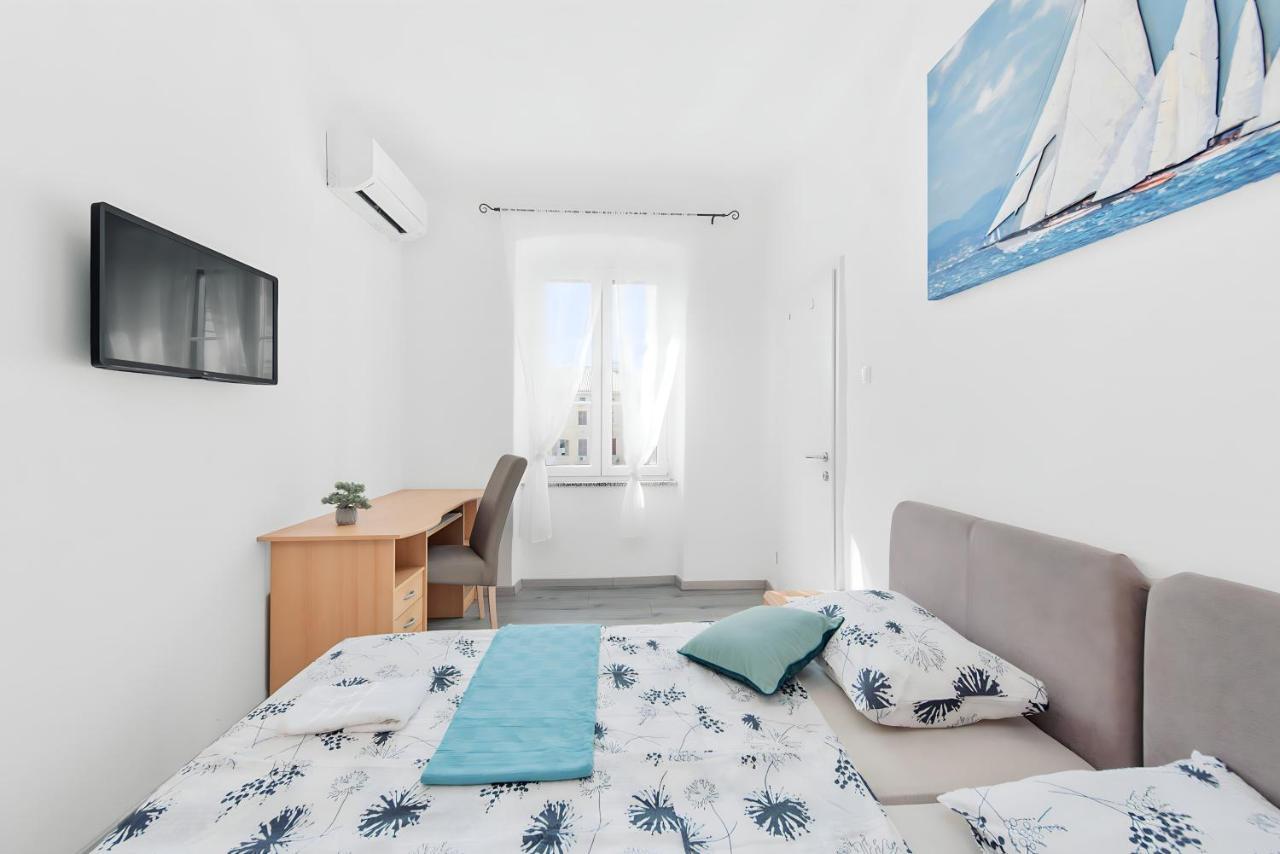 Little Flower City Studio 5 - Rijeka Rent Экстерьер фото